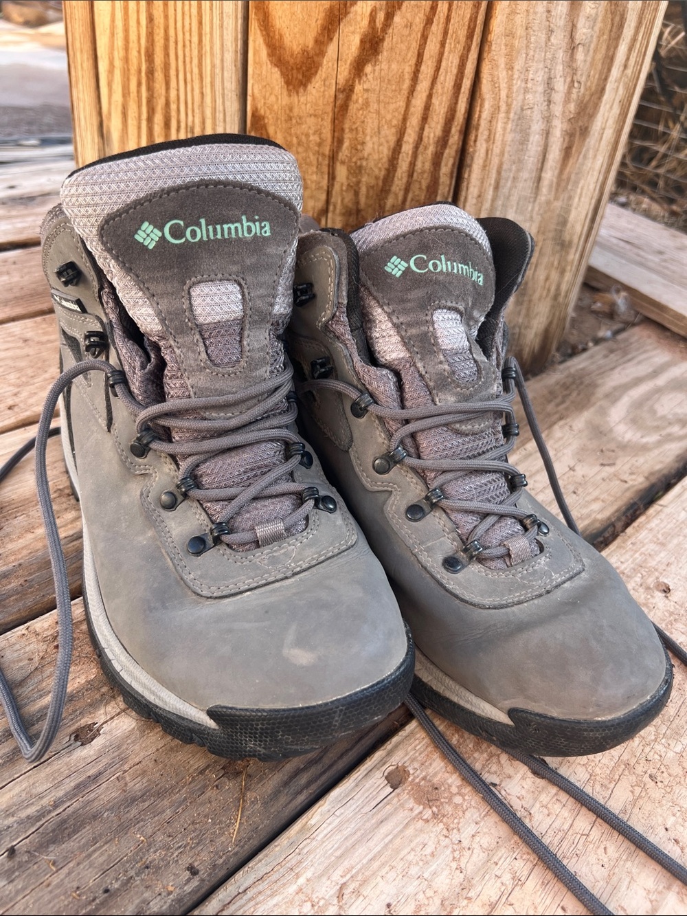 Columbia Women's Gray Ankle Hiking Boots with Mint Logo